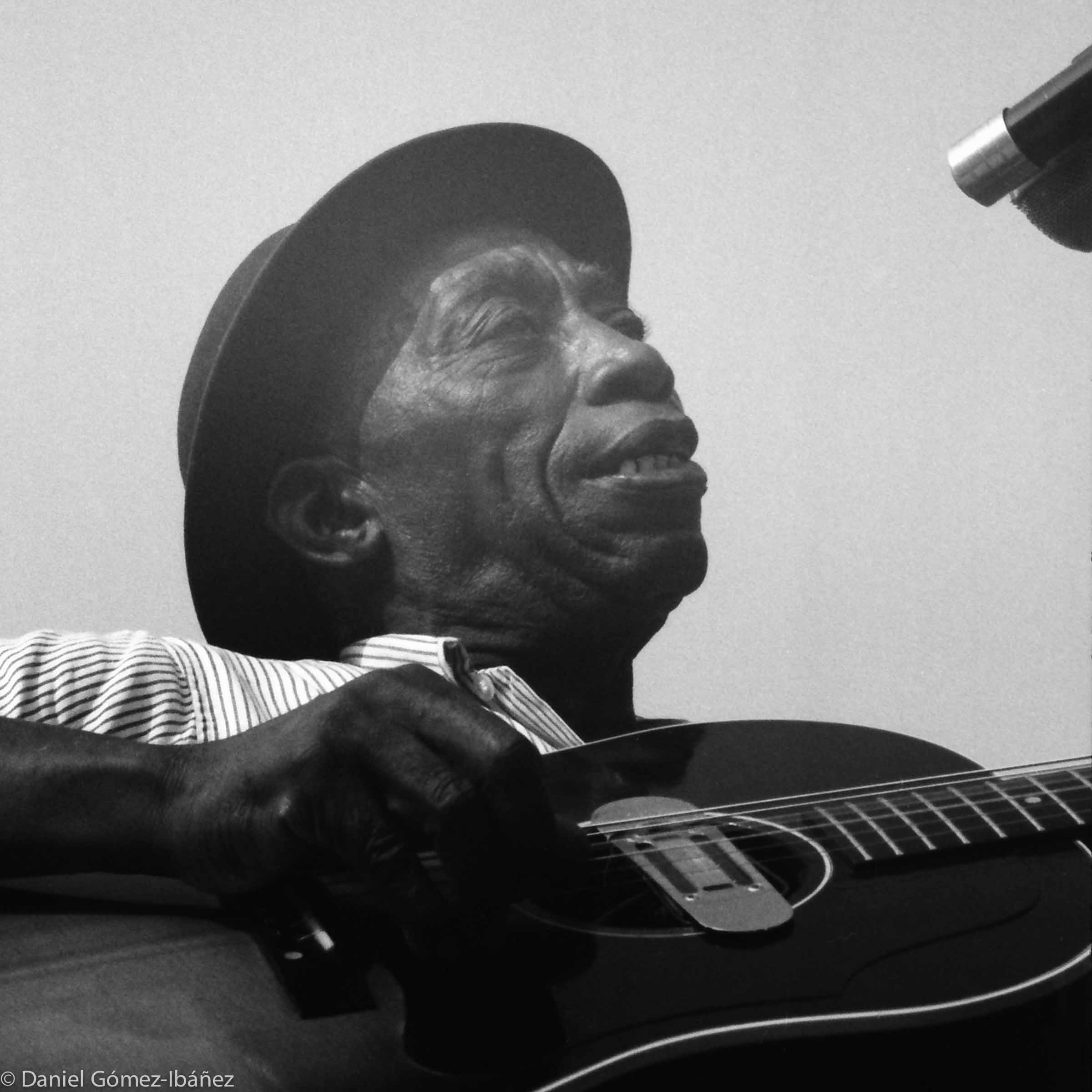 Mississippi John Hurt at the 1963 Newport Folk Festival