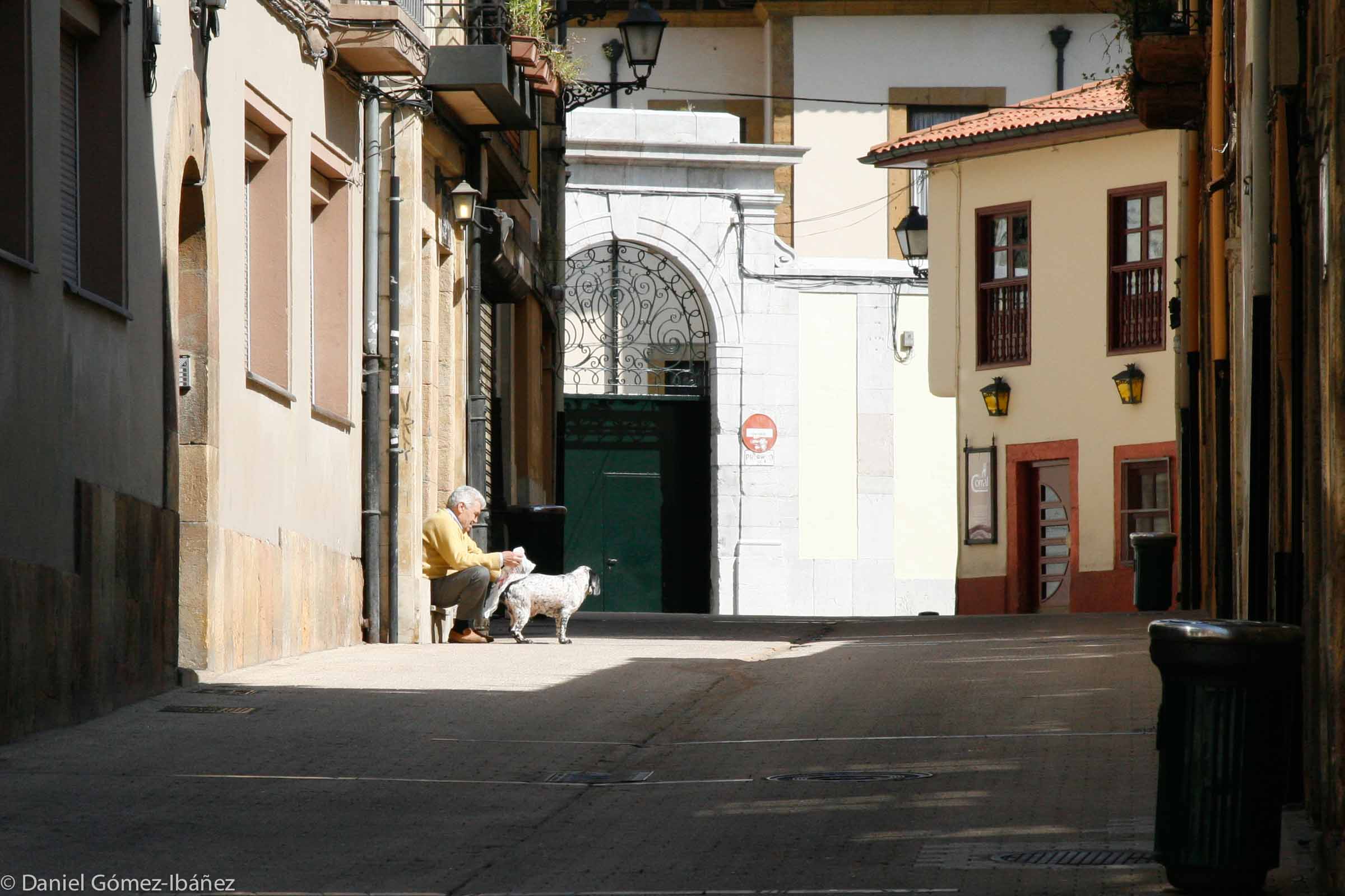 A good place to read [Oviedo, Spain, 2007]